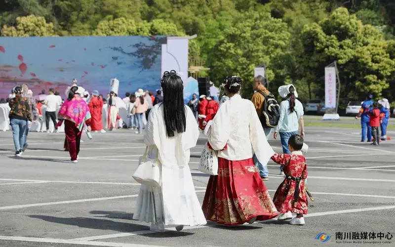 金佛山上山_金佛山自驾一日游_金佛山一日游最佳路线