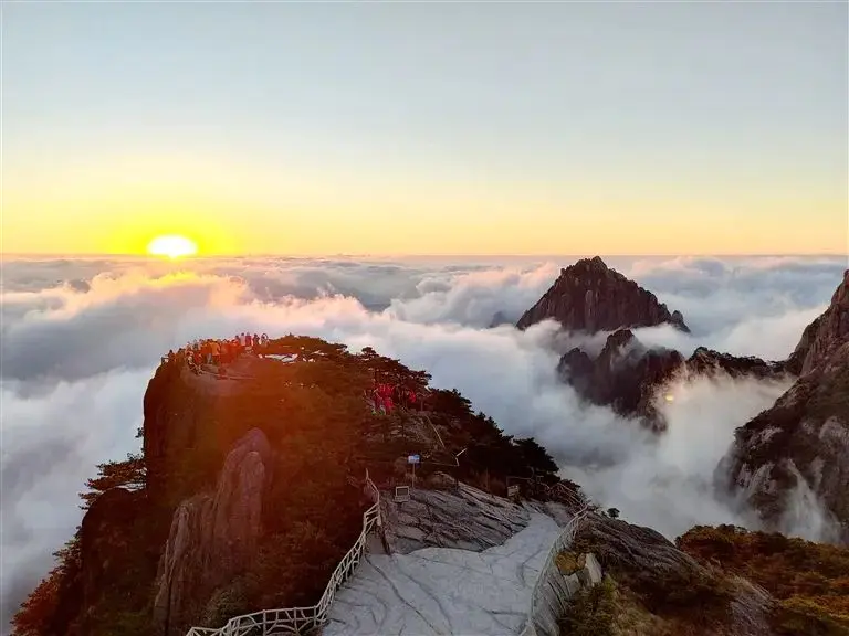 黄山旅游最佳月份_黄山月份旅游好去吗现在_黄山旅游几月份去最好