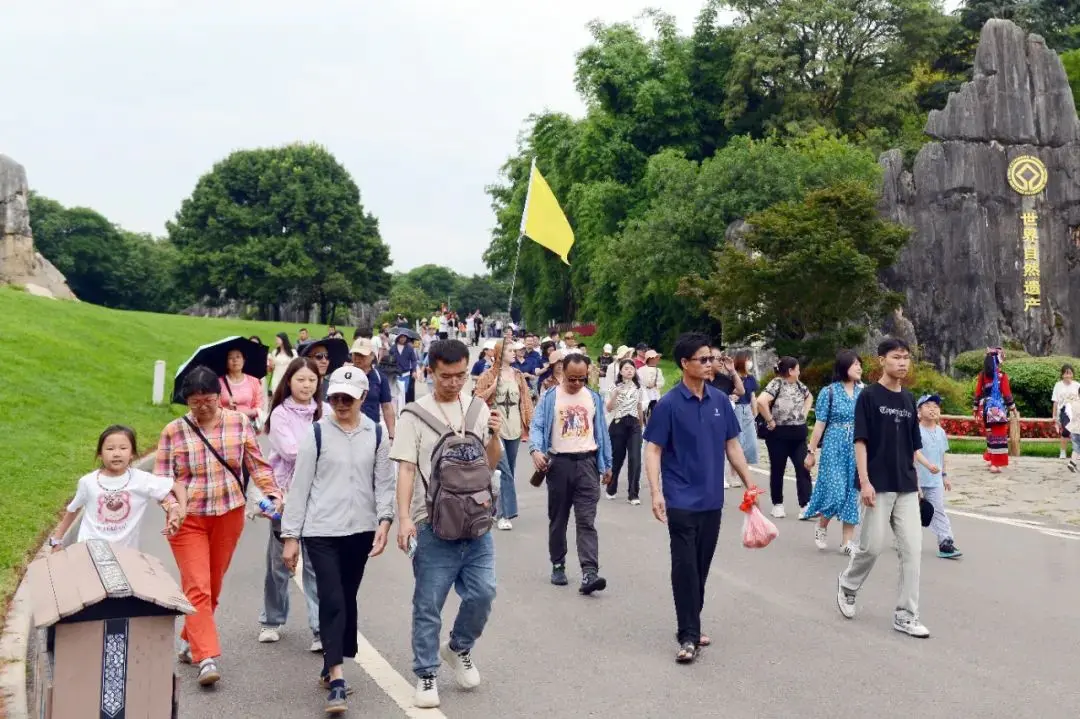 三亚3月底旅游攻略_7月去三亚旅游热不热_三亚3月份旅游