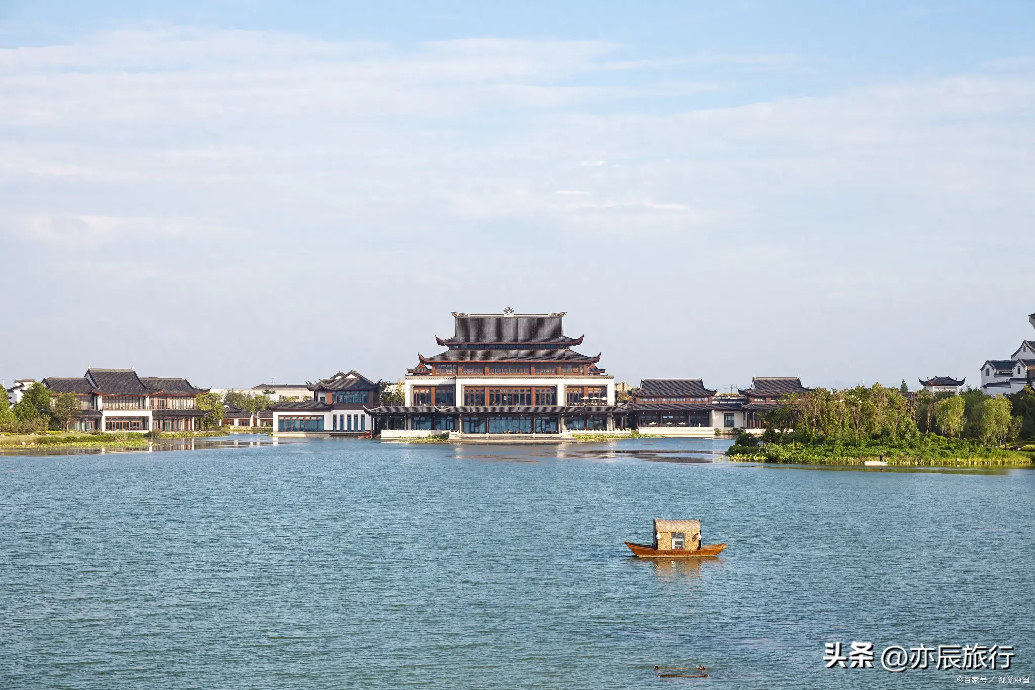 夏天去哪旅游_夏天旅游去哪比较好_夏天旅游去三亚好还是青岛好