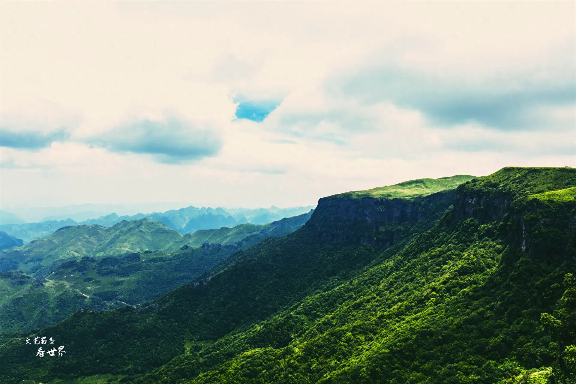 夏季去哪避暑好玩_夏天旅游避暑胜地_夏天旅游去哪避暑比较好