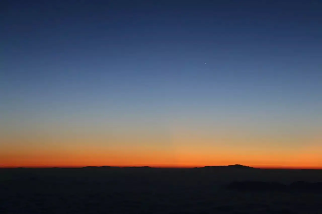 黄山要爬几个小时_黄山景区爬山上下需要多少时间_黄山爬小时要爬多久