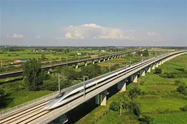 西十高铁什么时候完工_高铁西站什么时候建好_高铁西站通车