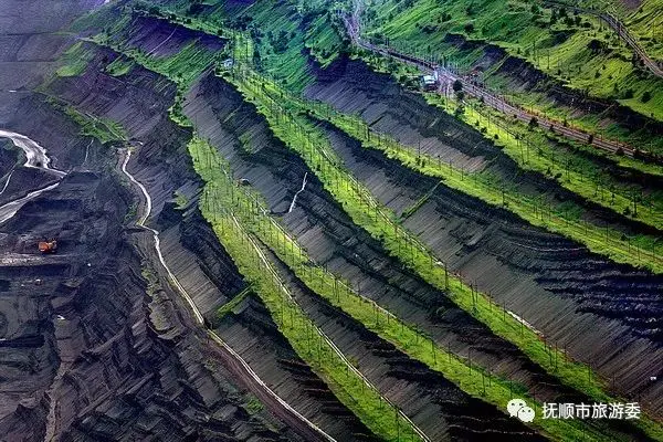 露天煤业北矿图片_露天煤业北矿办公楼图片_抚顺西露天矿