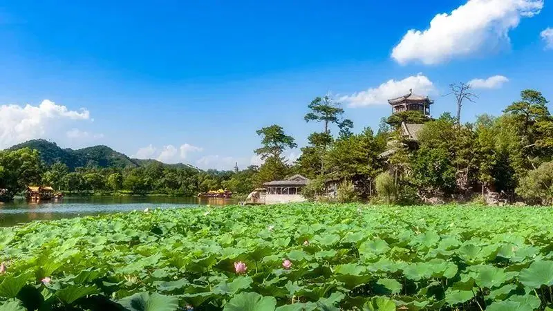 夏天旅游哪凉快_夏天去哪里旅游凉快_夏天旅行凉快的好去处