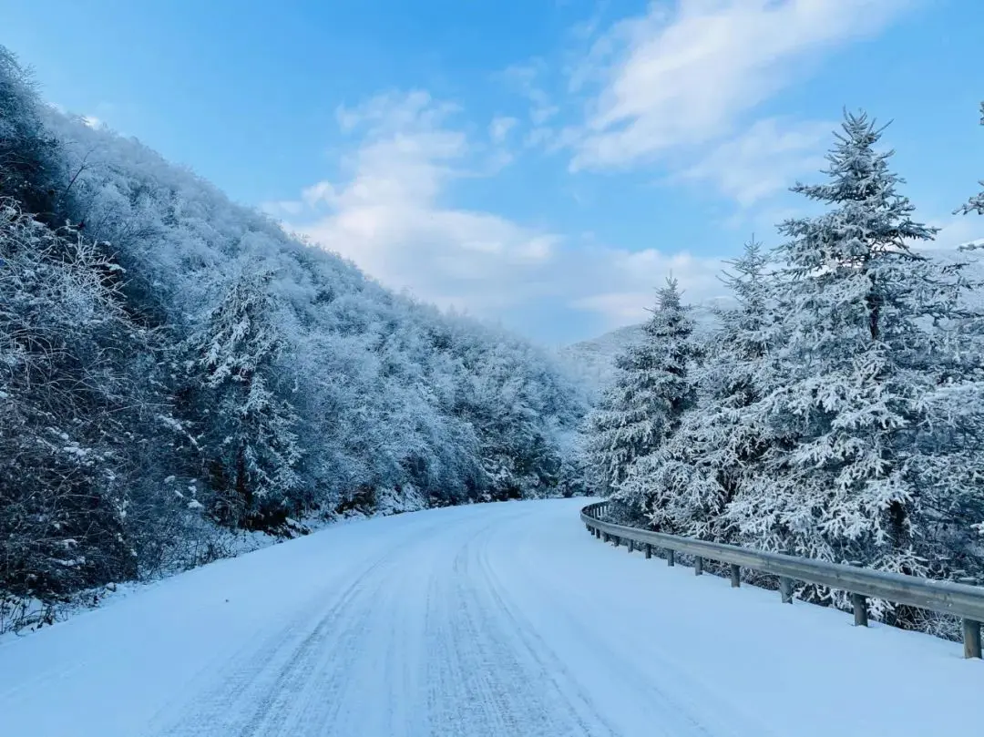 峨眉山地图高清版高清晰_峨眉山地图_峨眉山地图高清版旅游地图