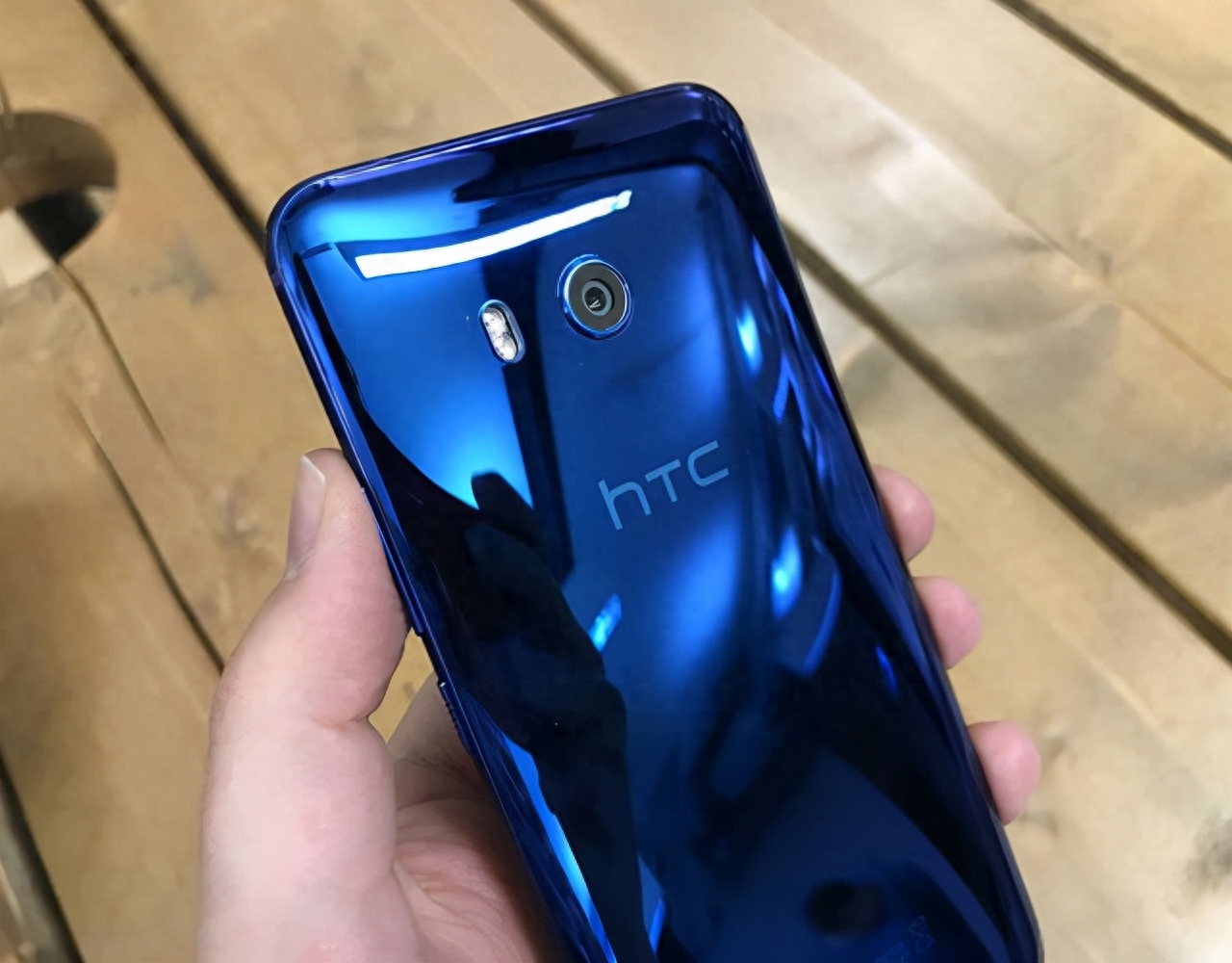 htc手机_手机htc智能手机_台湾品牌手机htc